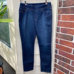 Levi’s Stretchy Pull Up Jeans